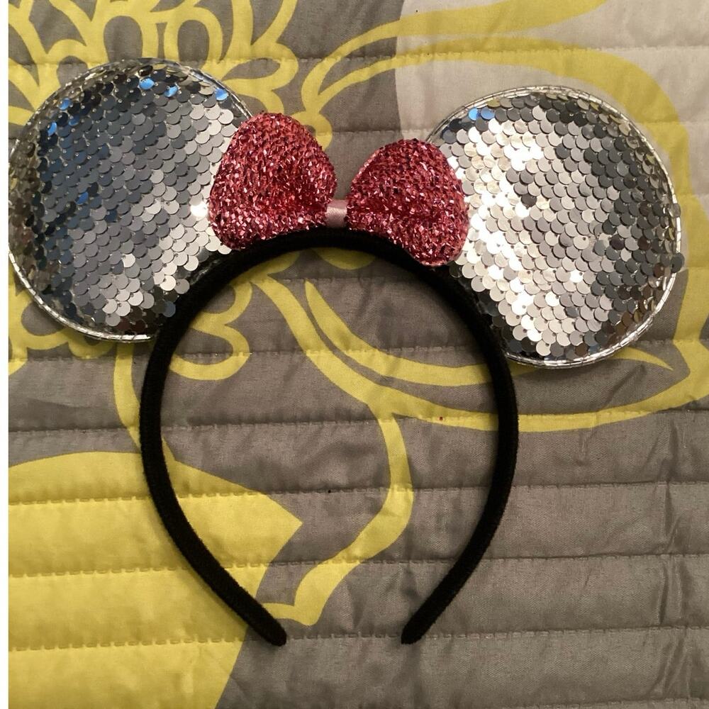 NWOT Disney Minnie Mouse pink bow silver ears lightweight headband